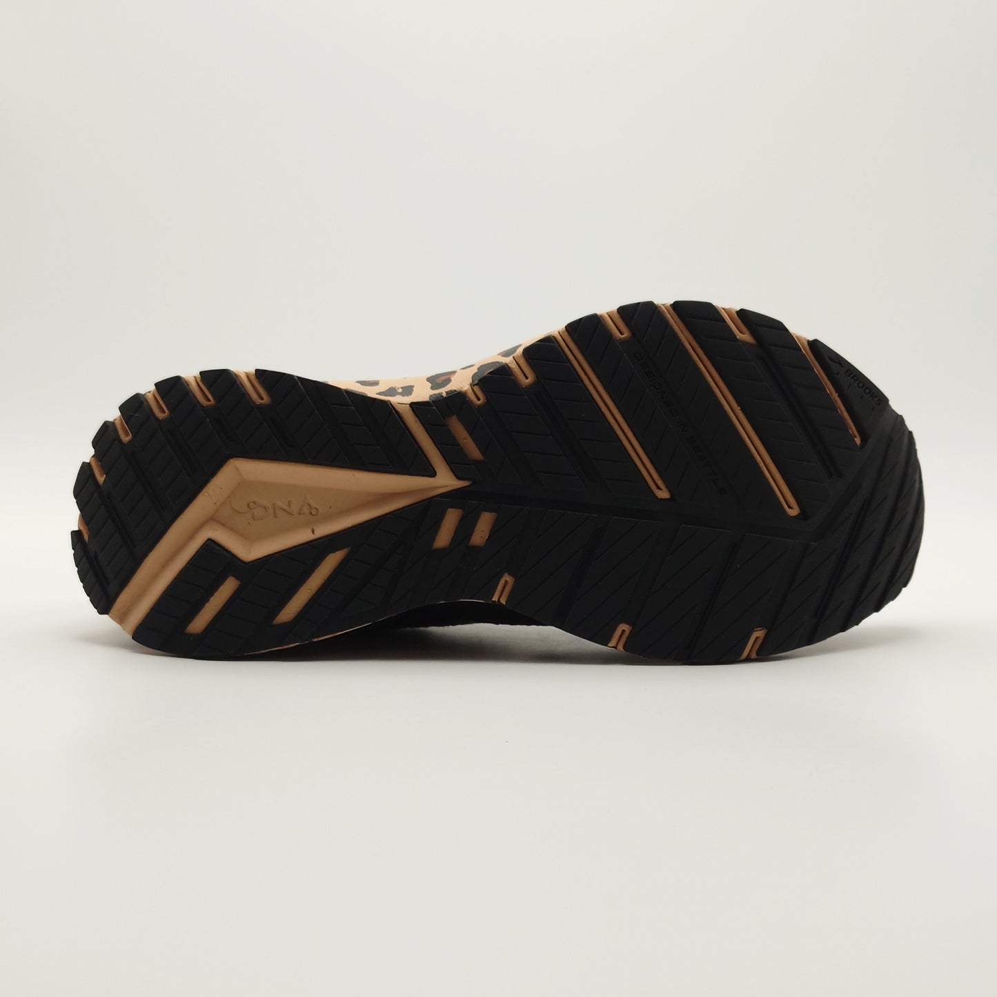 Brooks Revel 4 Leopard