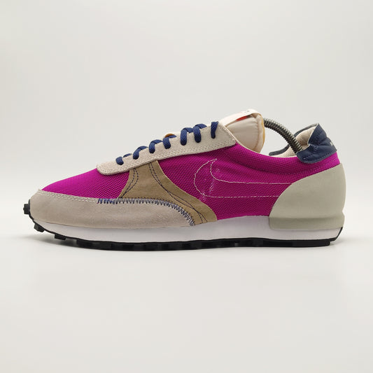 Nike Daybreak Type Cactus Flower