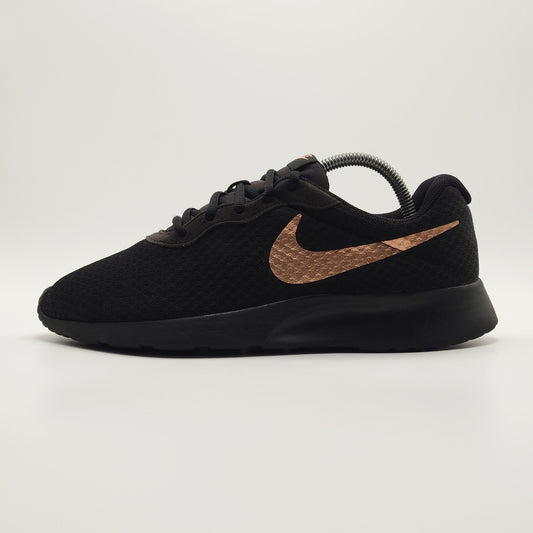 Nike Tanjun