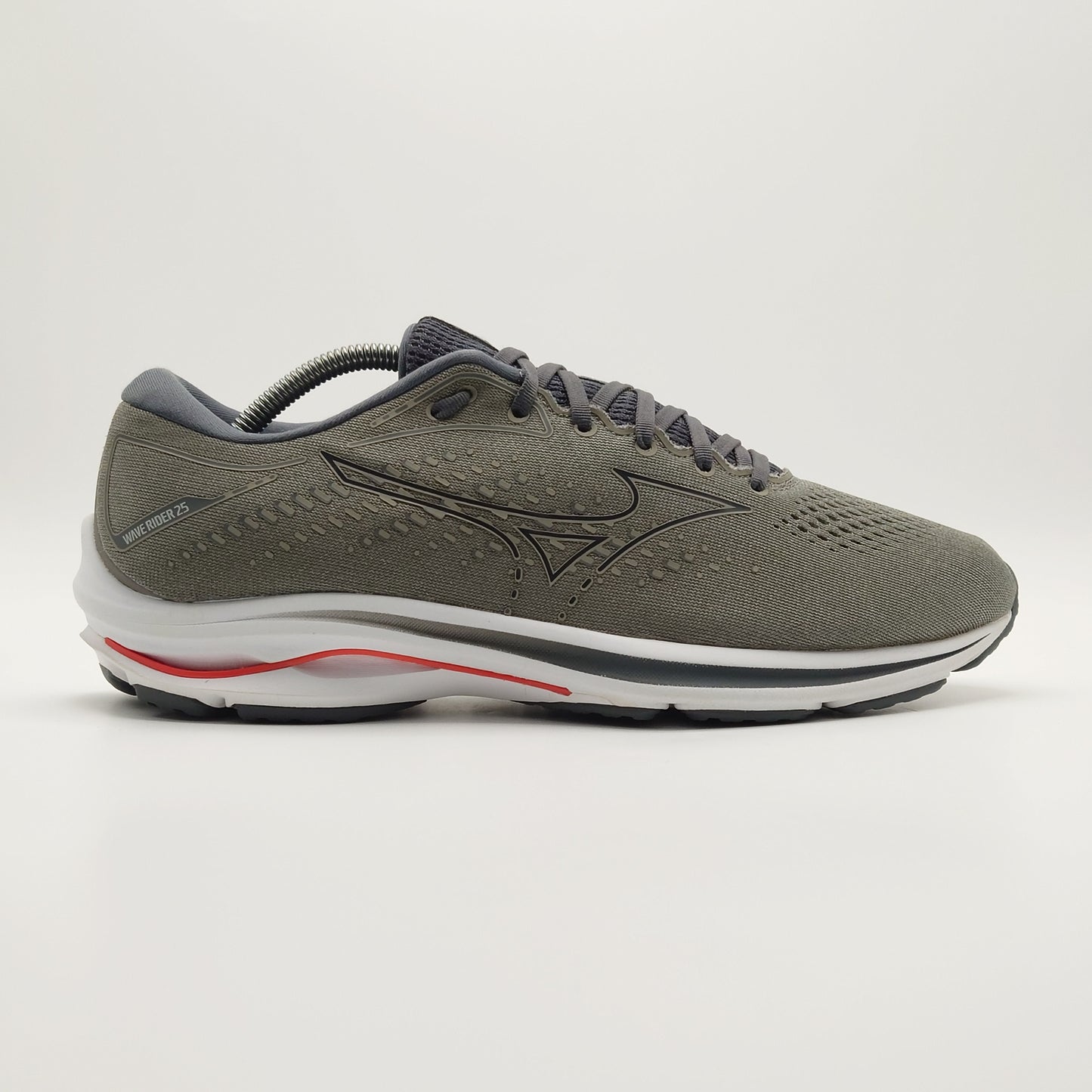 Mizuno Wave Rider 25