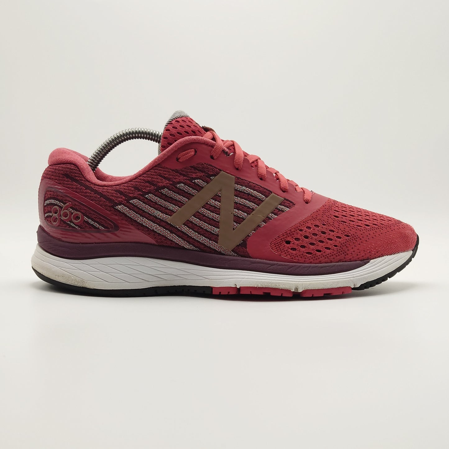 New Balance 860 v9
