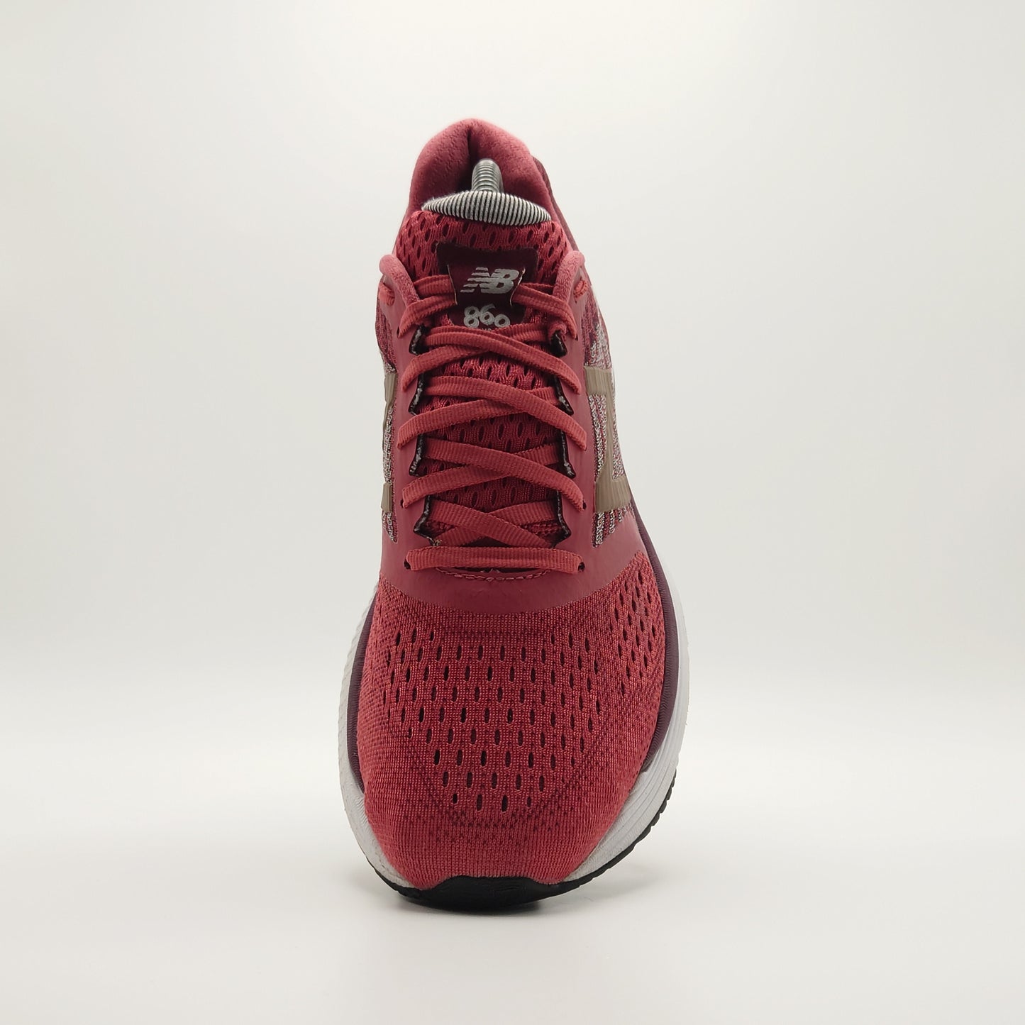 New Balance 860 v9