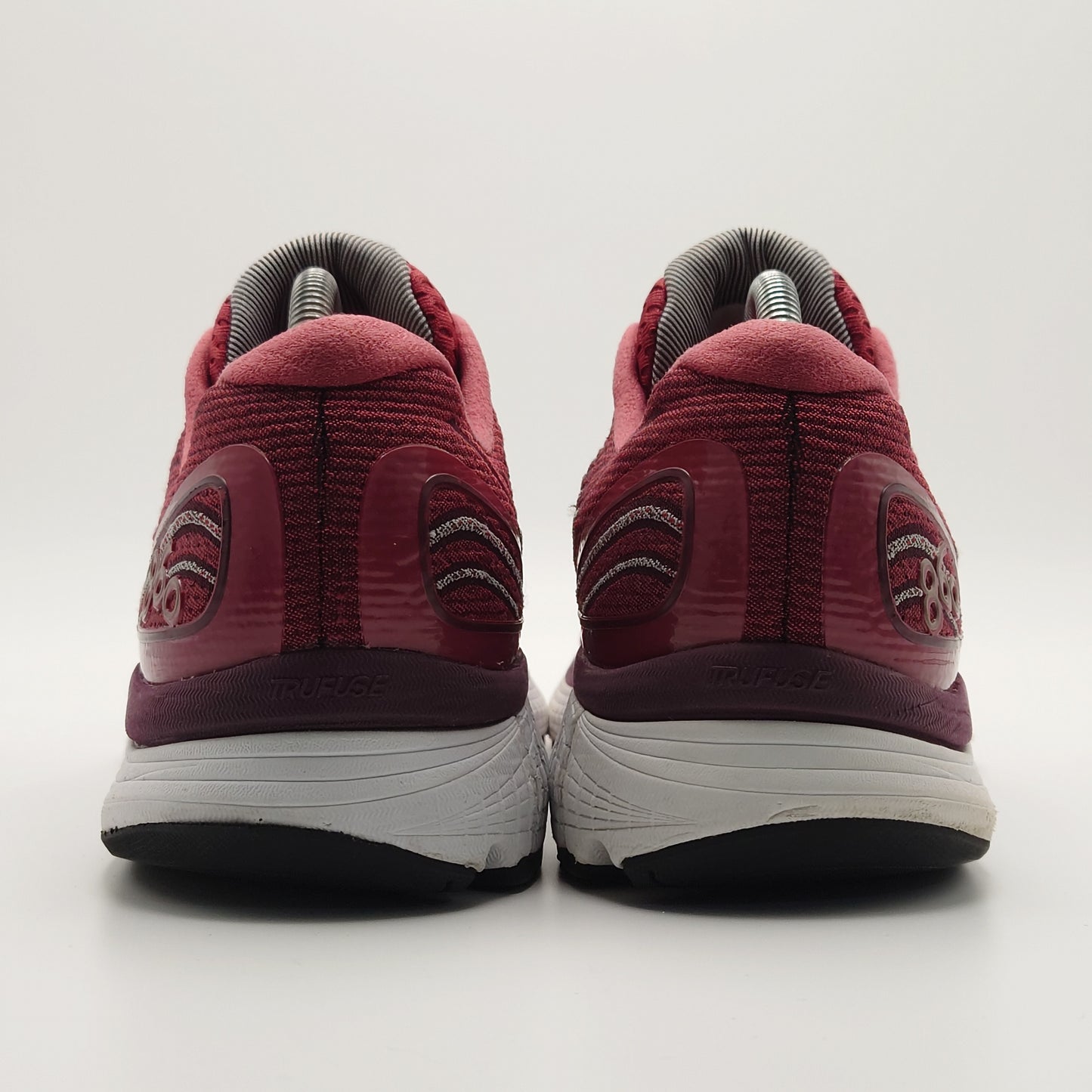 New Balance 860 v9
