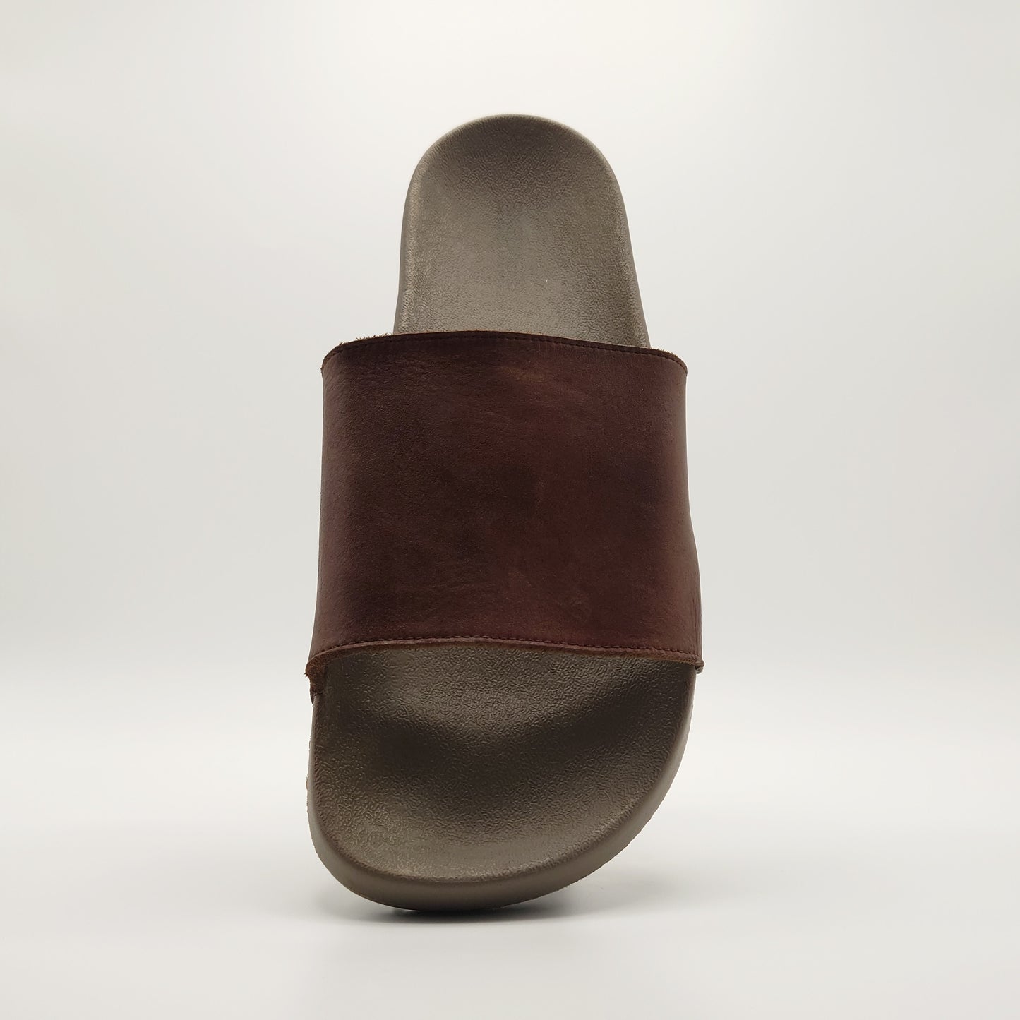 Skechers 19th Hole- Bunker Shot Slide