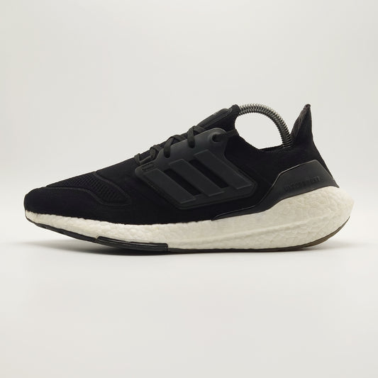 adidas Ultra Boost 22