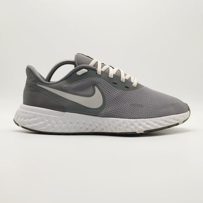 Nike Revolution 5 Extra Wide