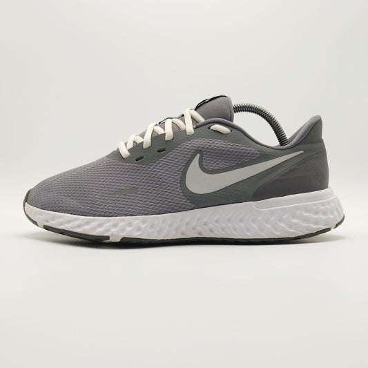 Nike Revolution 5 Extra Wide