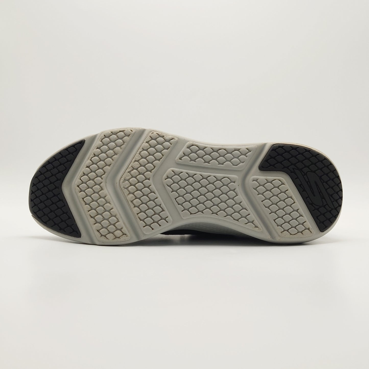 Skechers GO RUN Elevate 220322