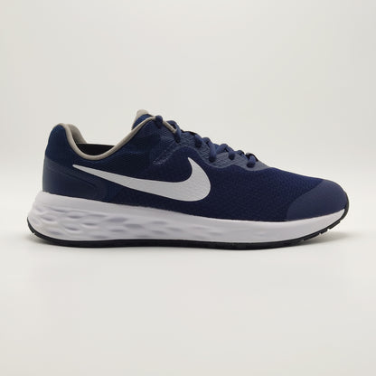 Nike Revolution 6