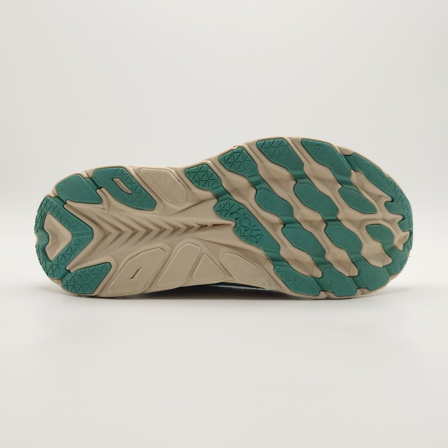 Hoka One One Clifton 8