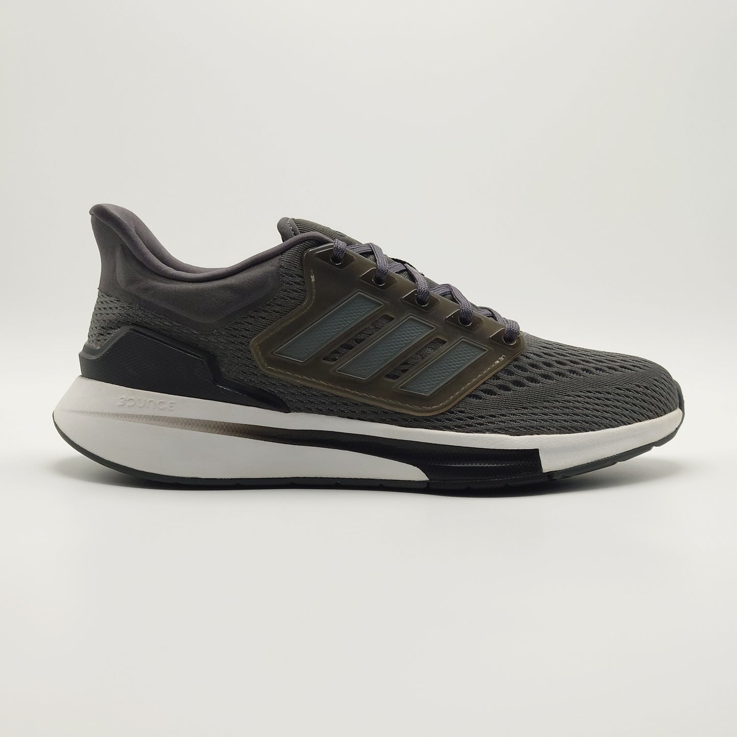 adidas EQ21 Run
