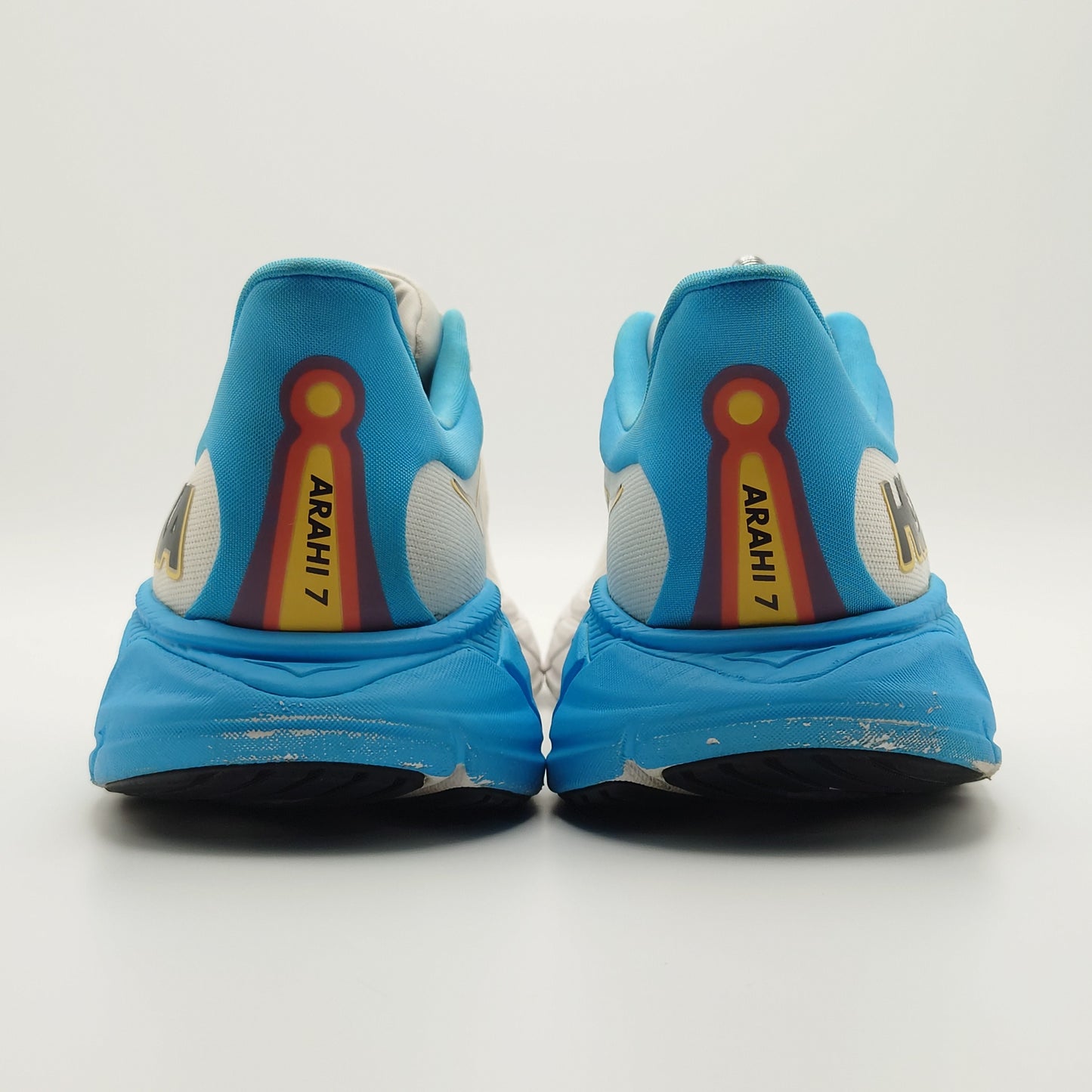 Hoka One One Arahi 7