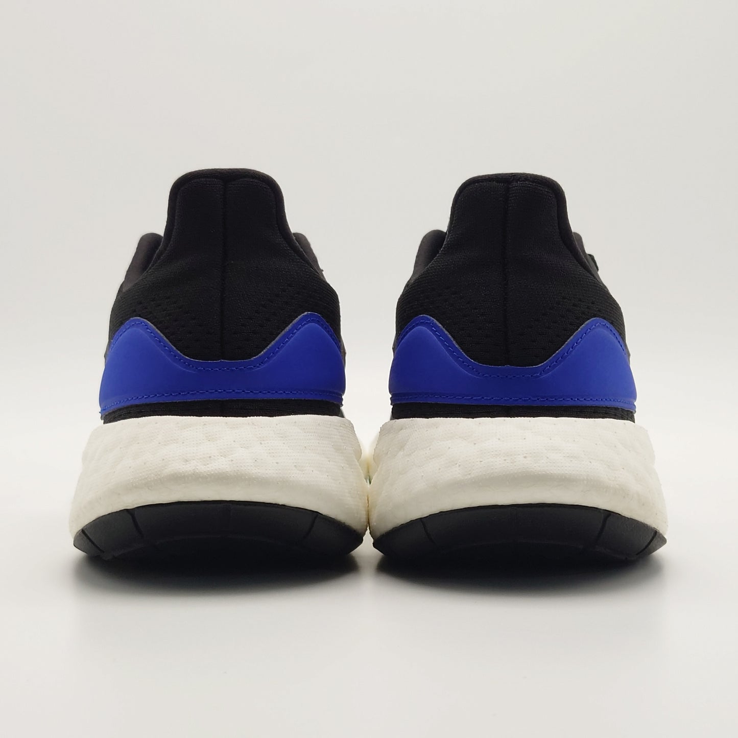 adidas PureBoost 22