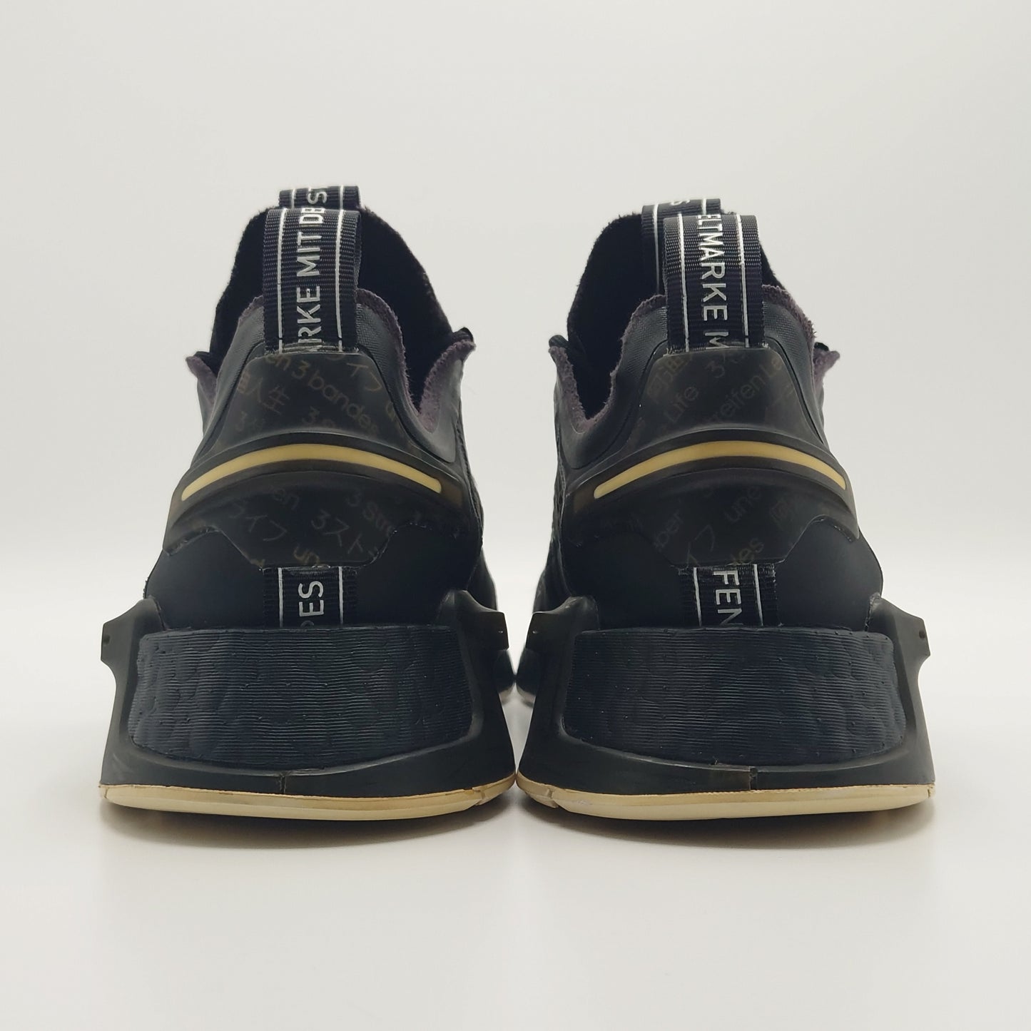 adidas NMD V3