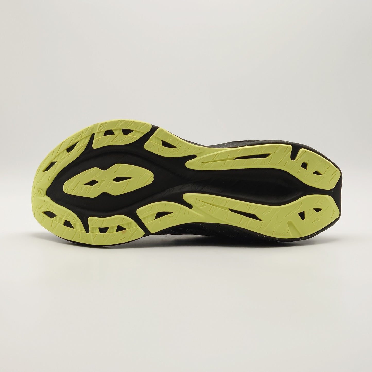 ASICS Novablast 3 LE