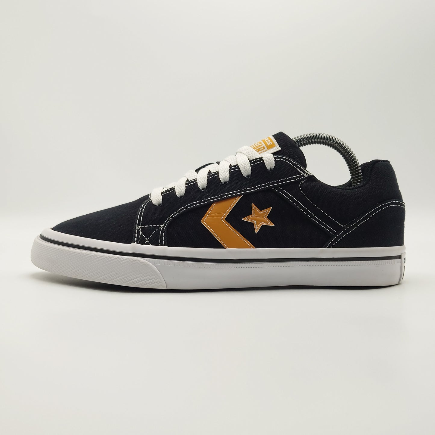 Converse El Distrito 2.0