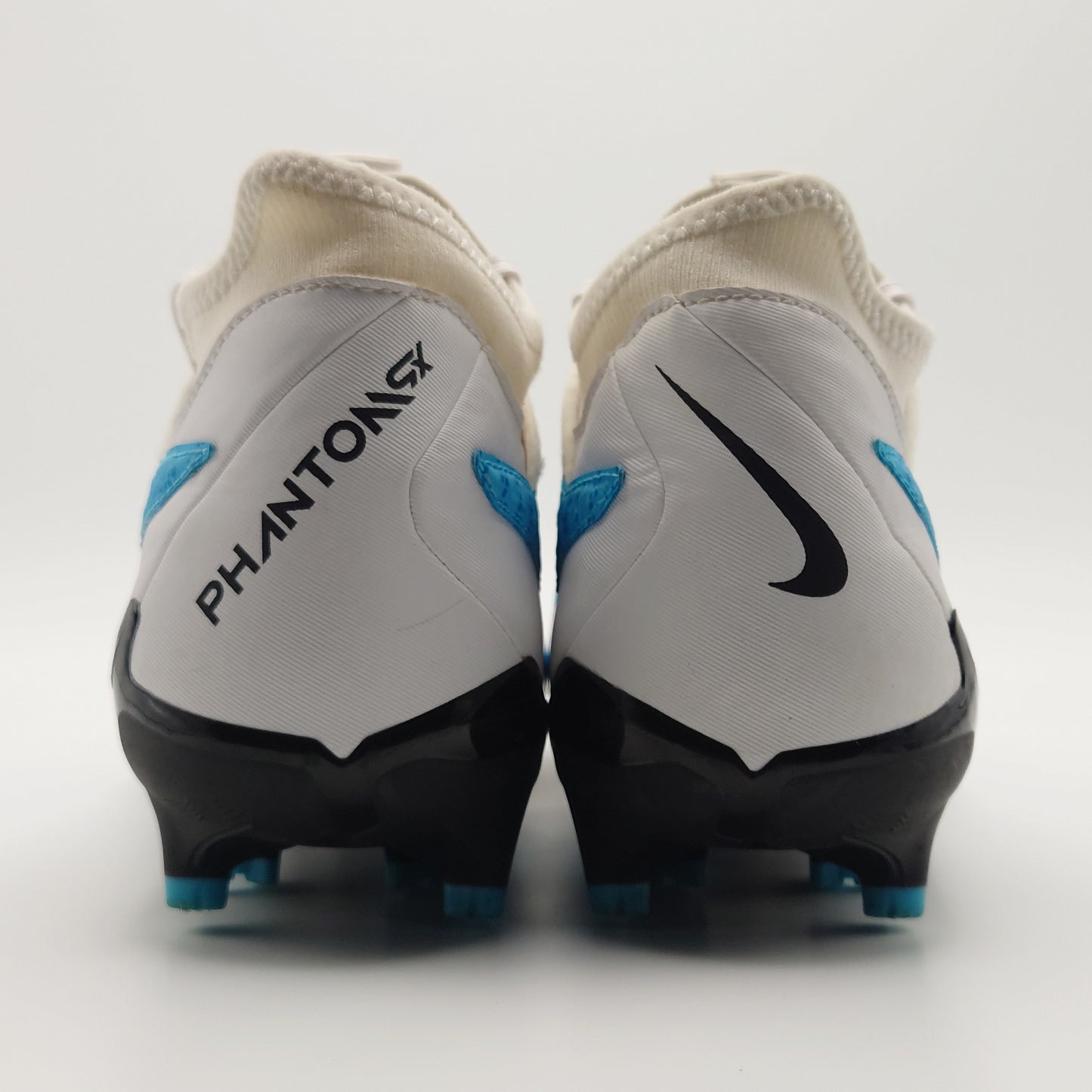 Nike Phantom GX Academy DF MG