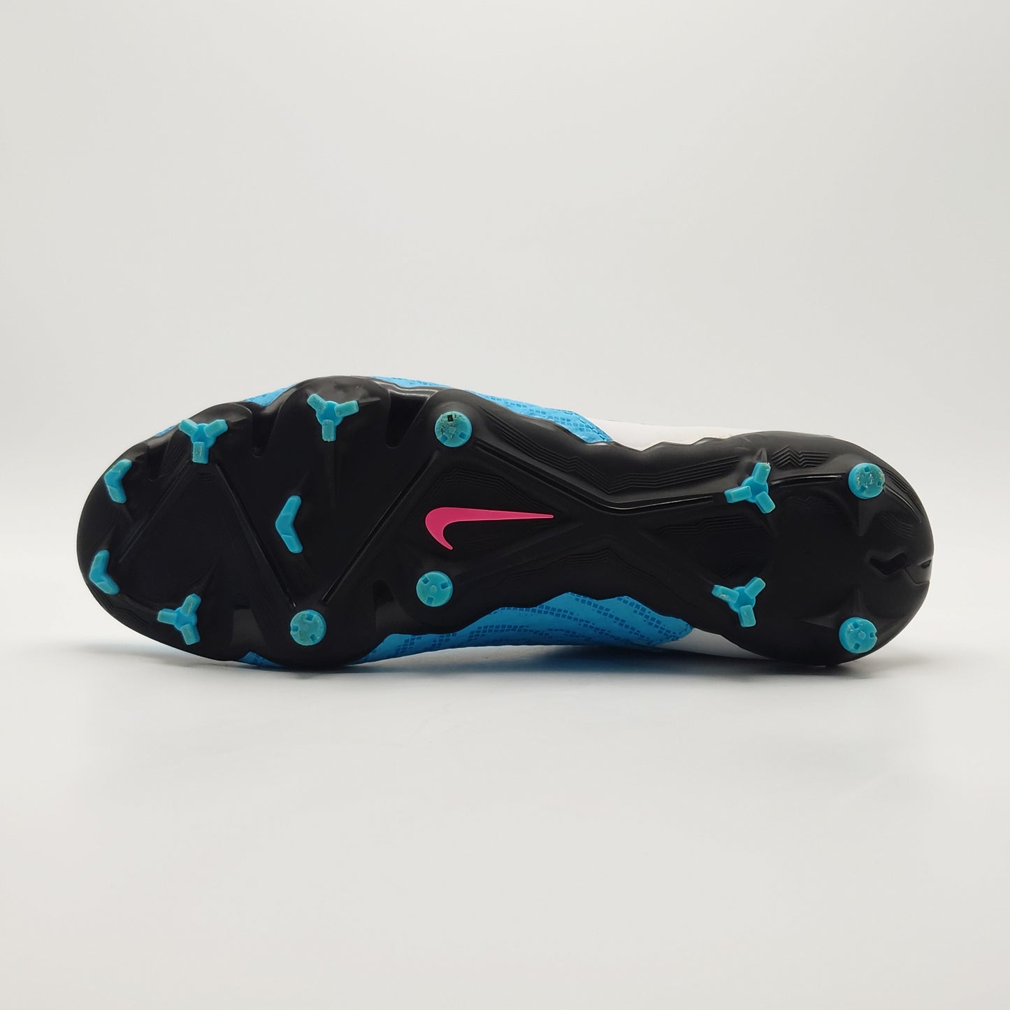 Nike Phantom GX Academy DF MG