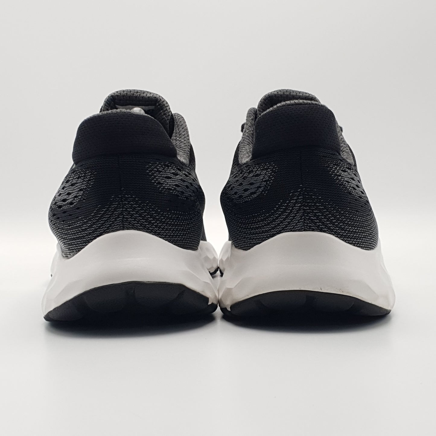 New Balance 520 v8