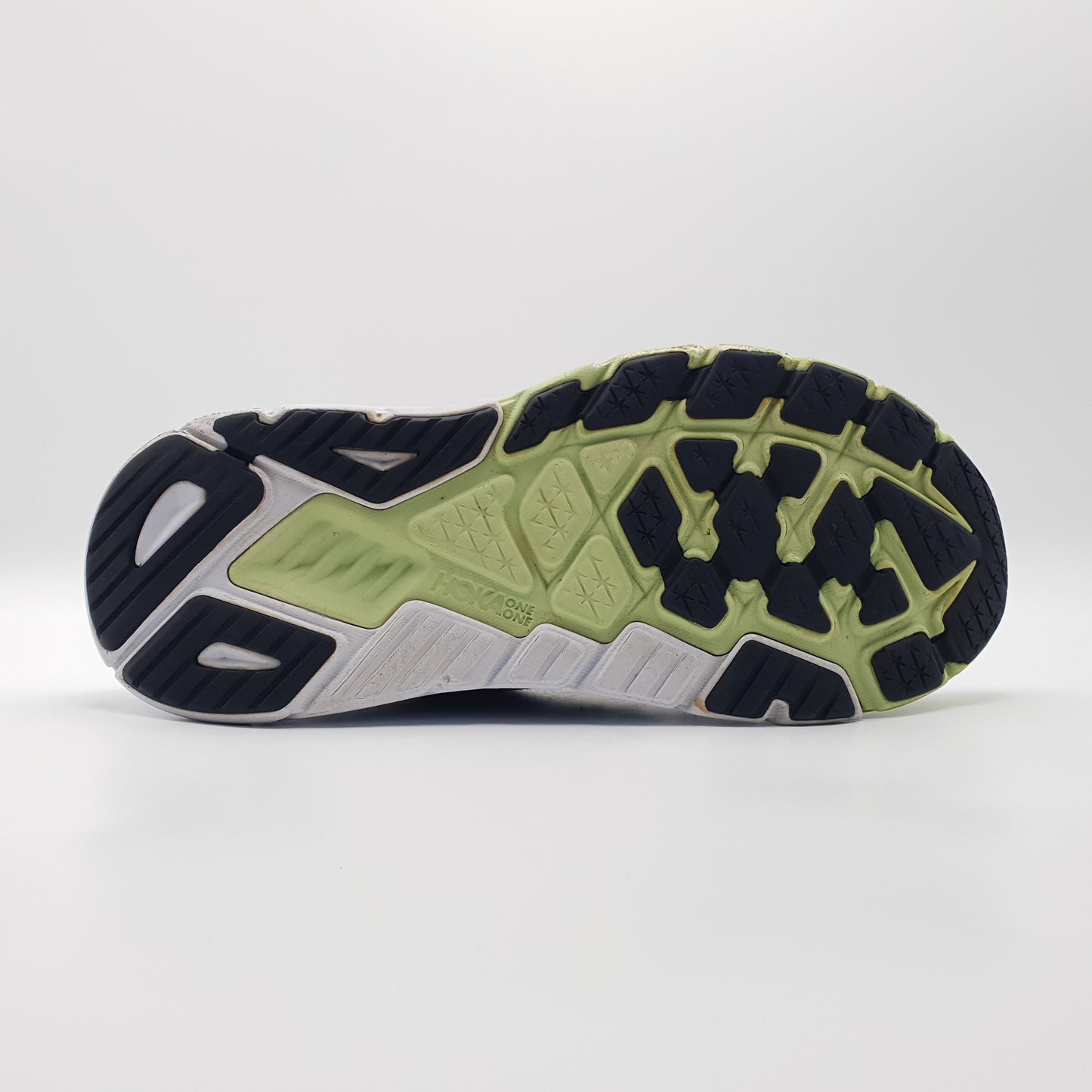 Hoka One One Arahi 6