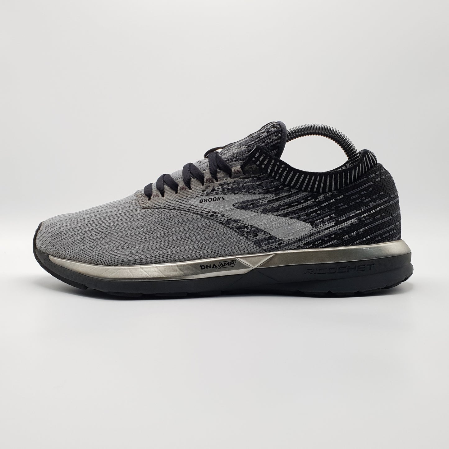 Brooks Ricochet