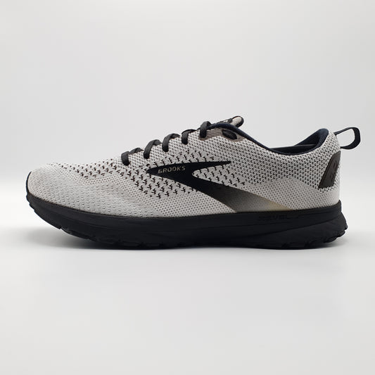 Brooks Revel 4