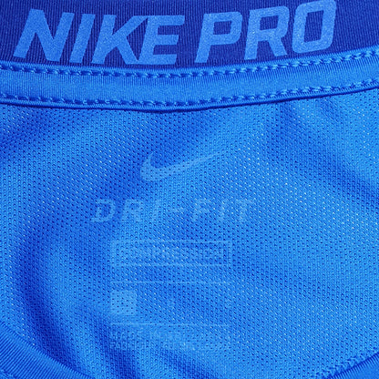 Nike Pro Dri-FIT training
