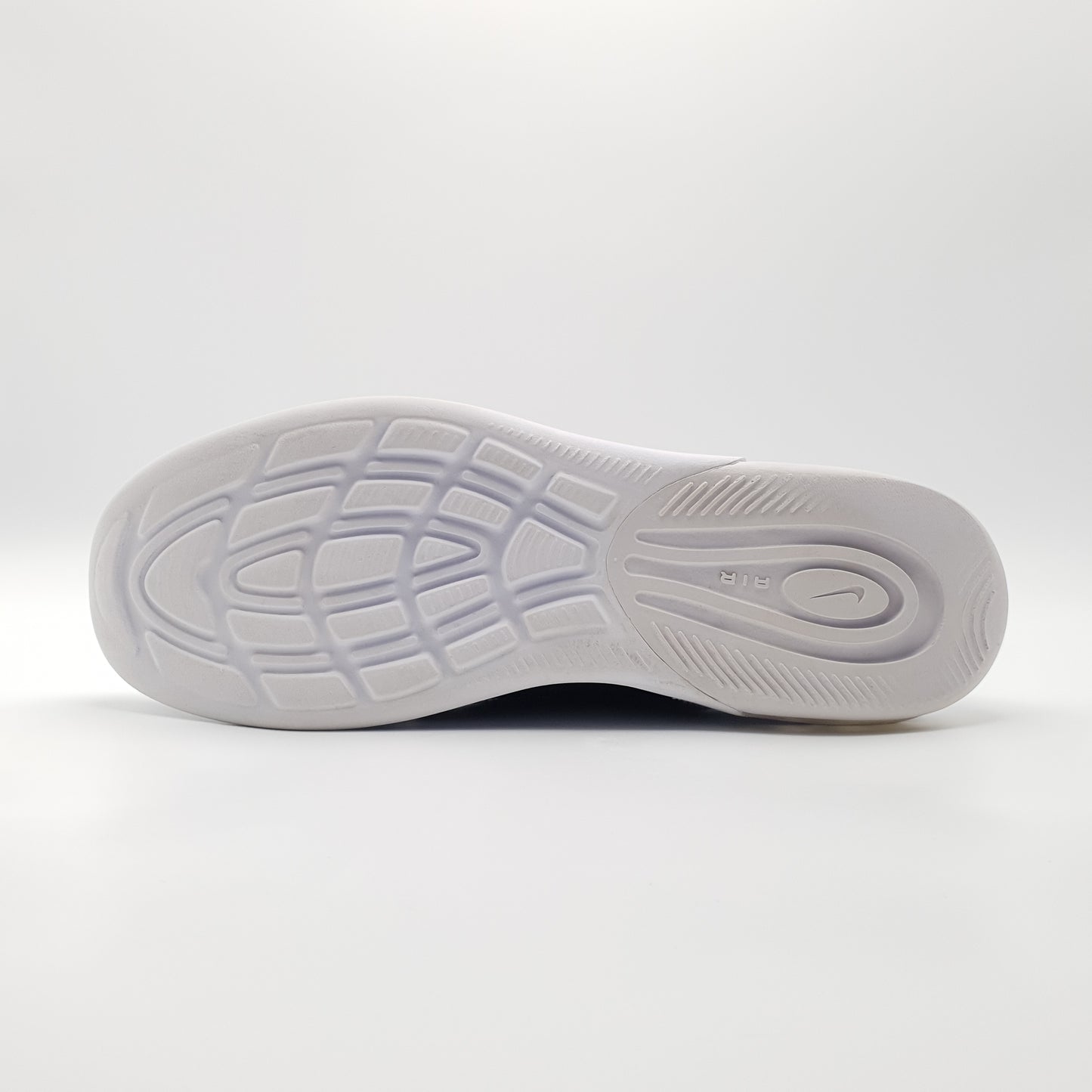 Nike Air Max Axis