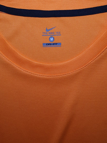 Nike Sportswear Club