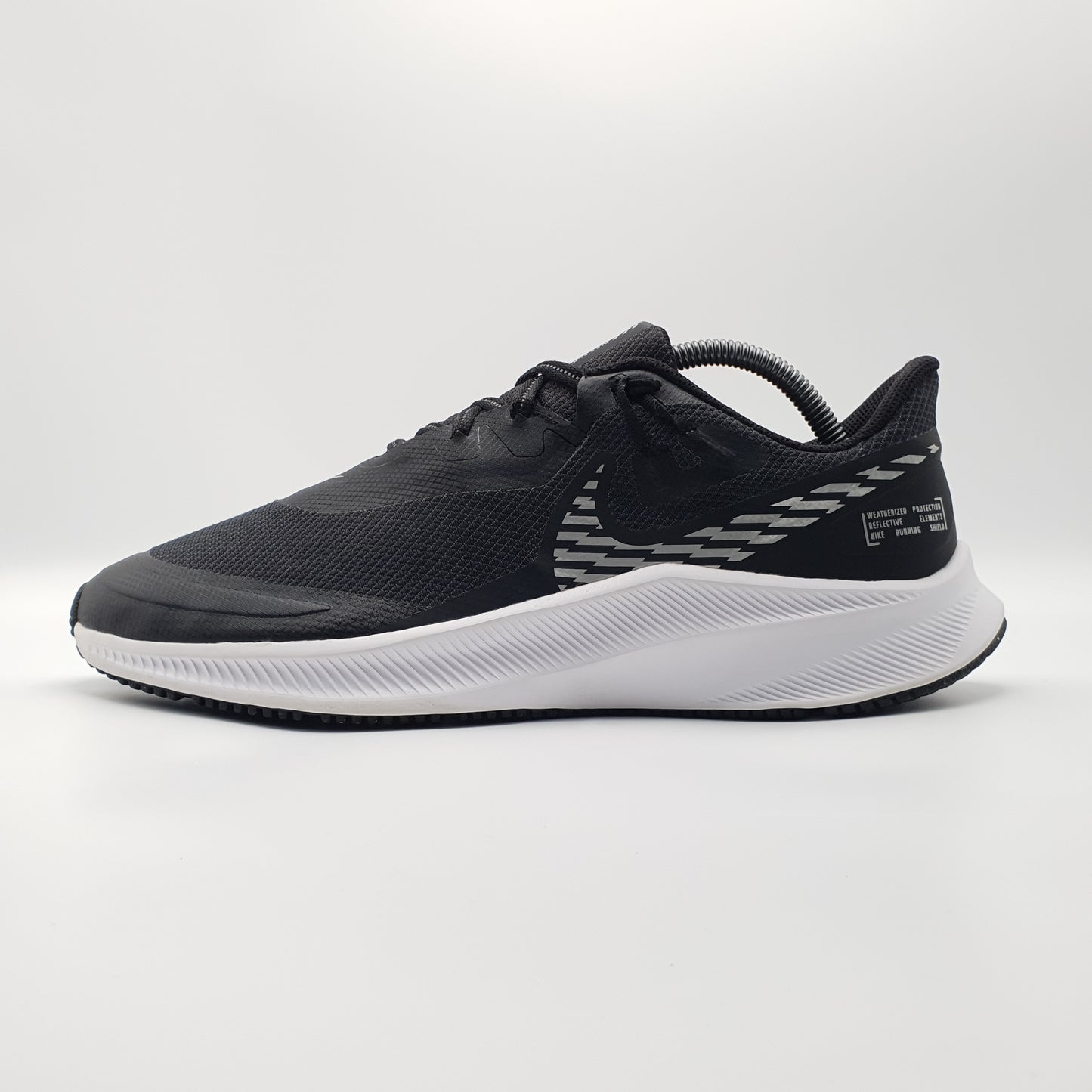 Nike Quest 3 Shield