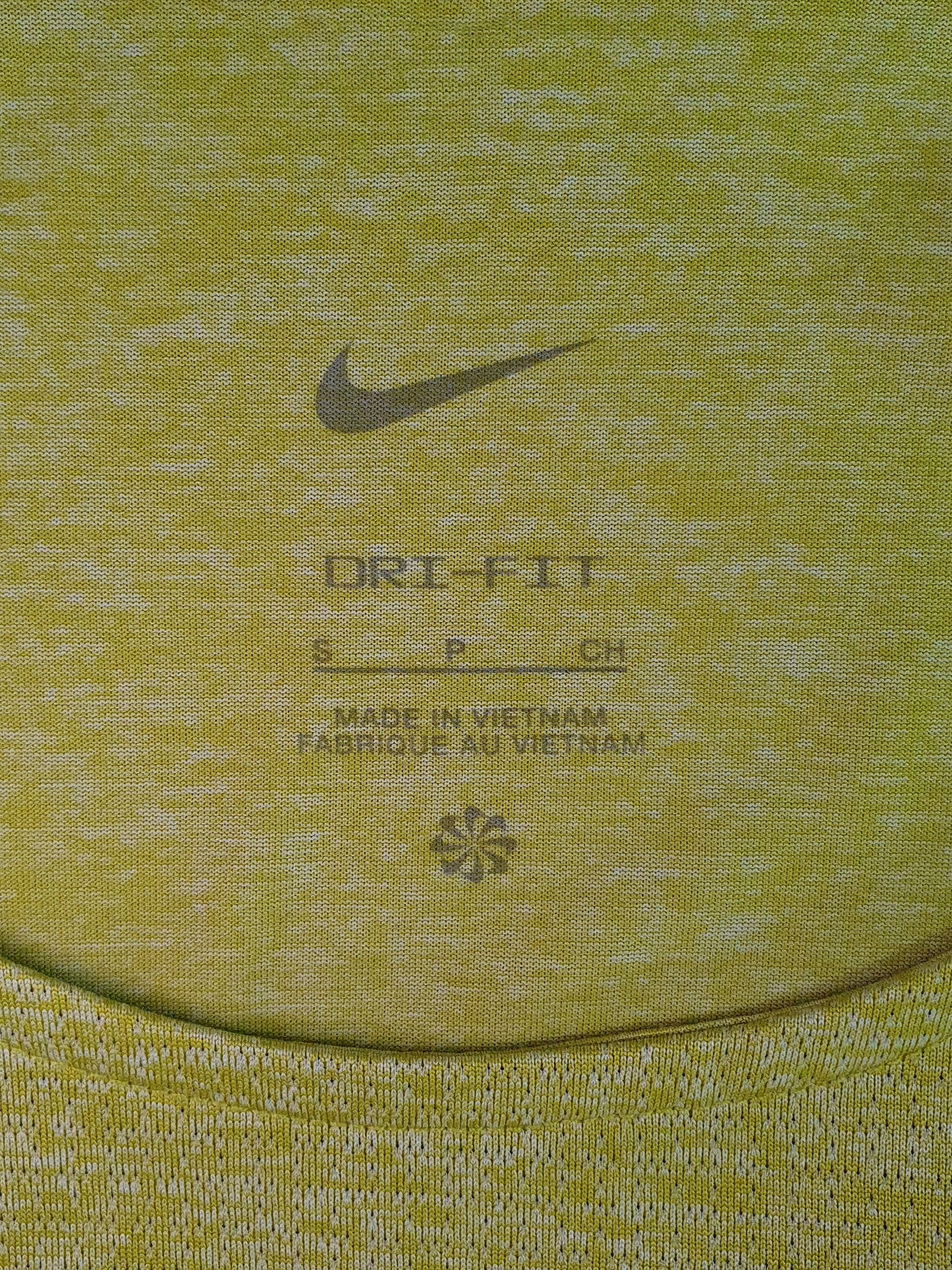 Nike Dri-FIT Rise 365 running top