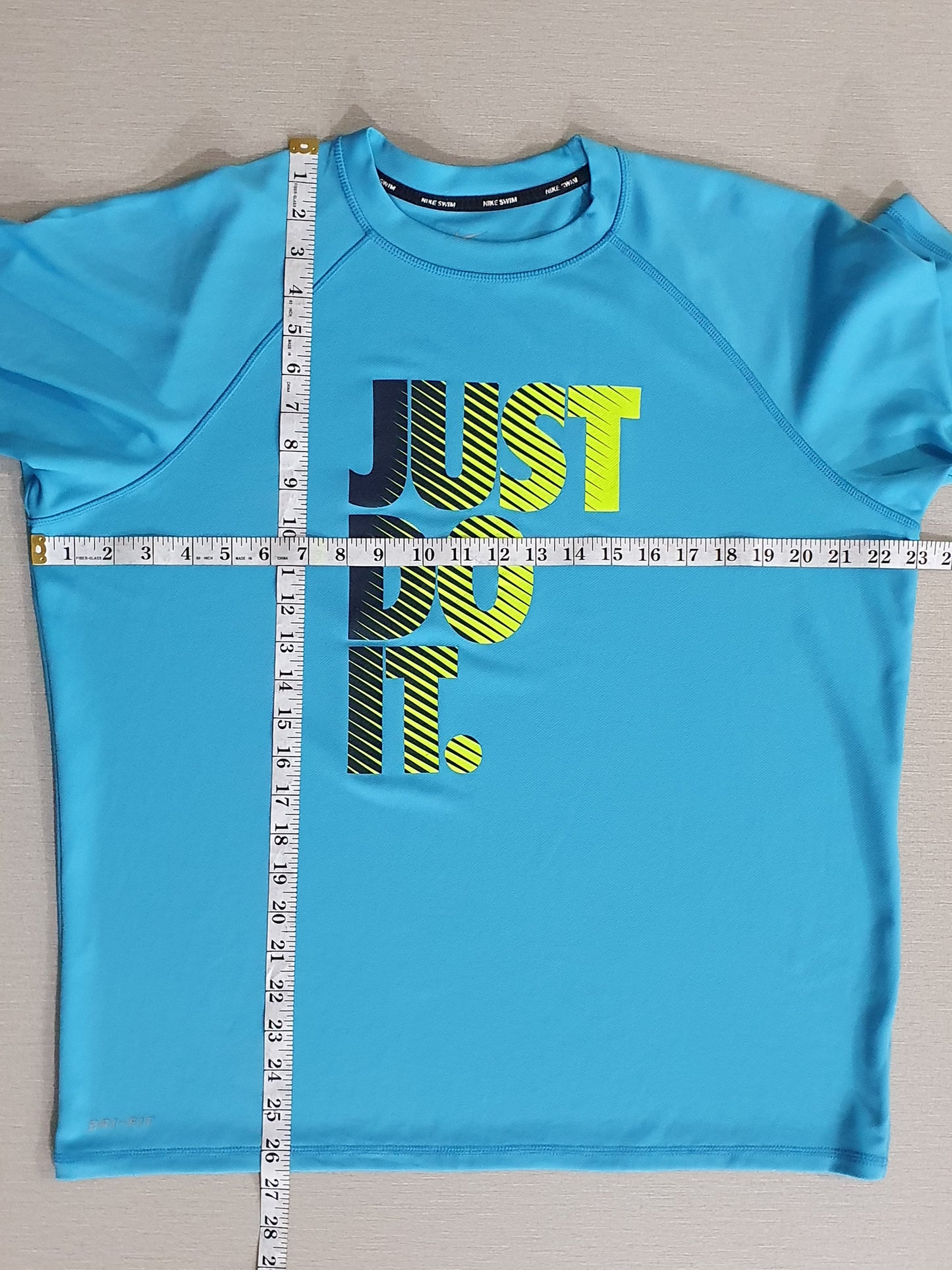 Nike Dry-Fit Just Do It Graphic