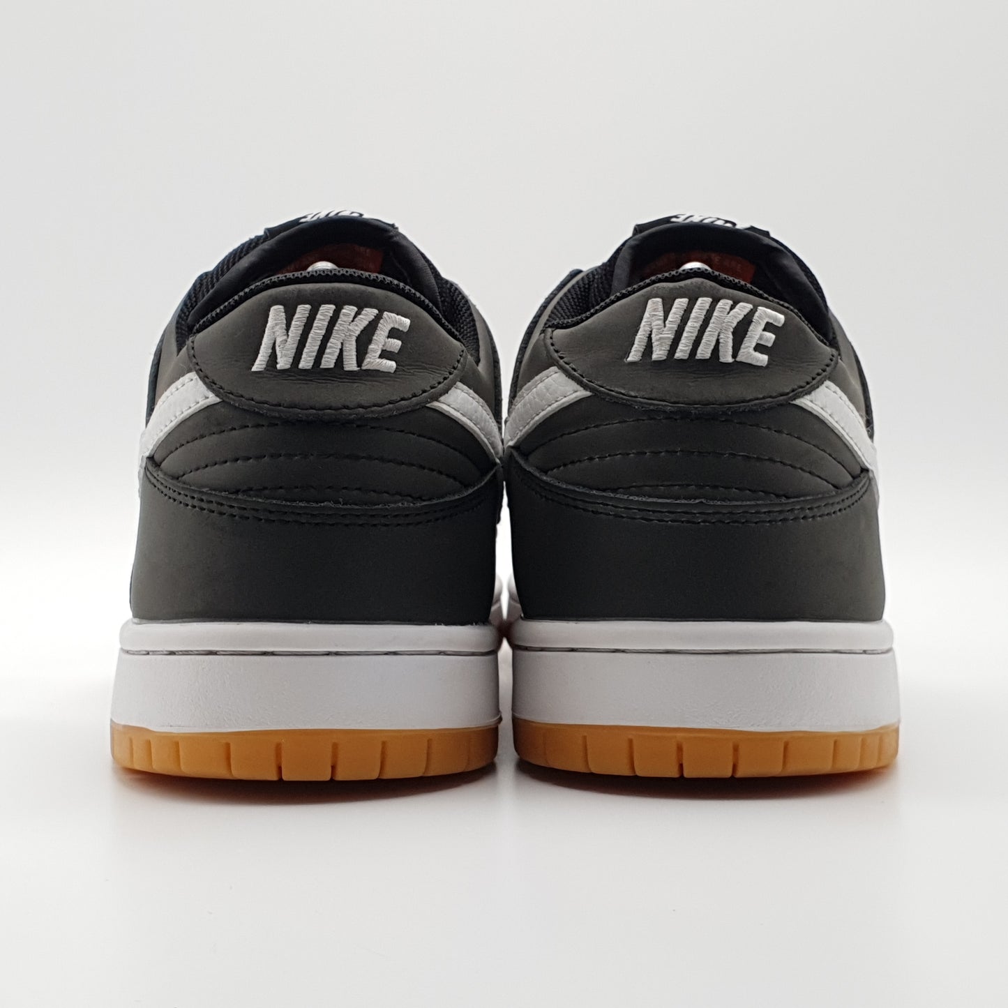 Nike SB Dunk Low