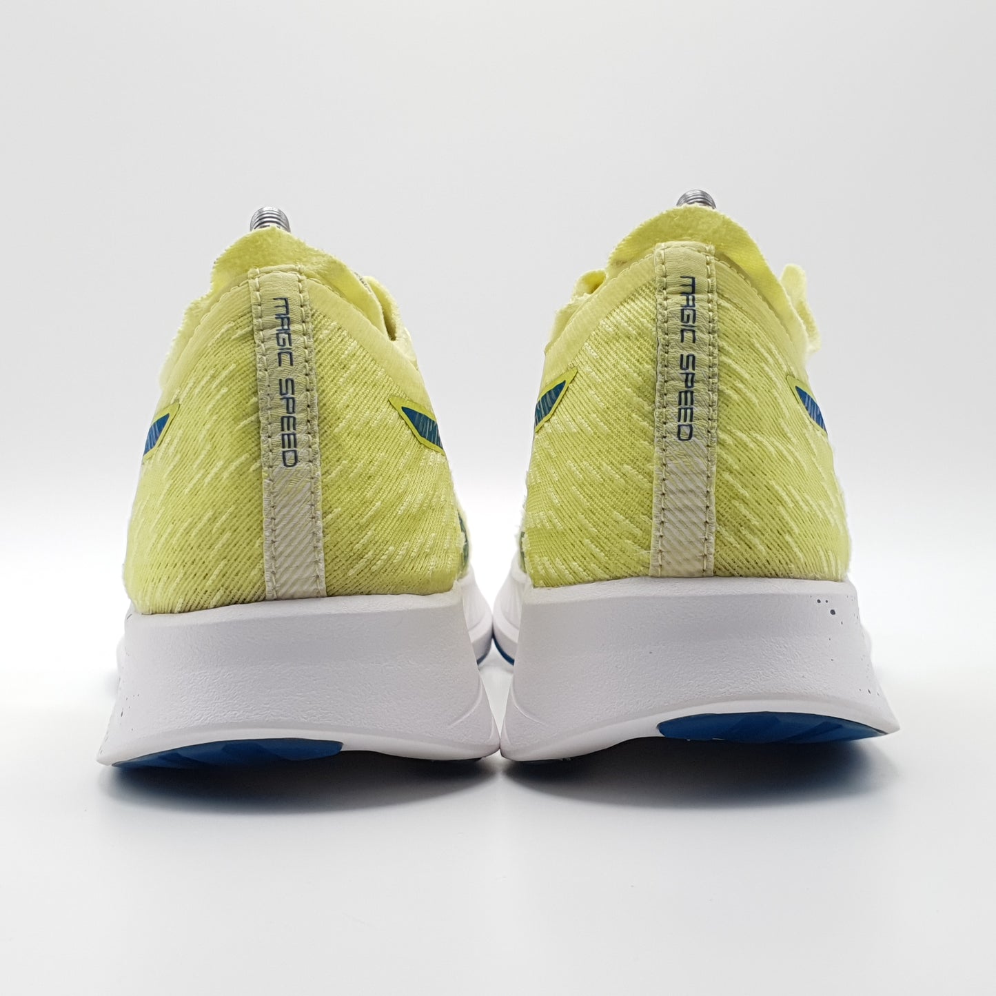 ASICS Magic Speed