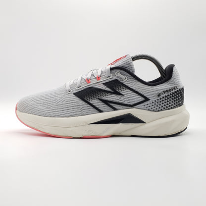 New Balance FuelCell Propel v5
