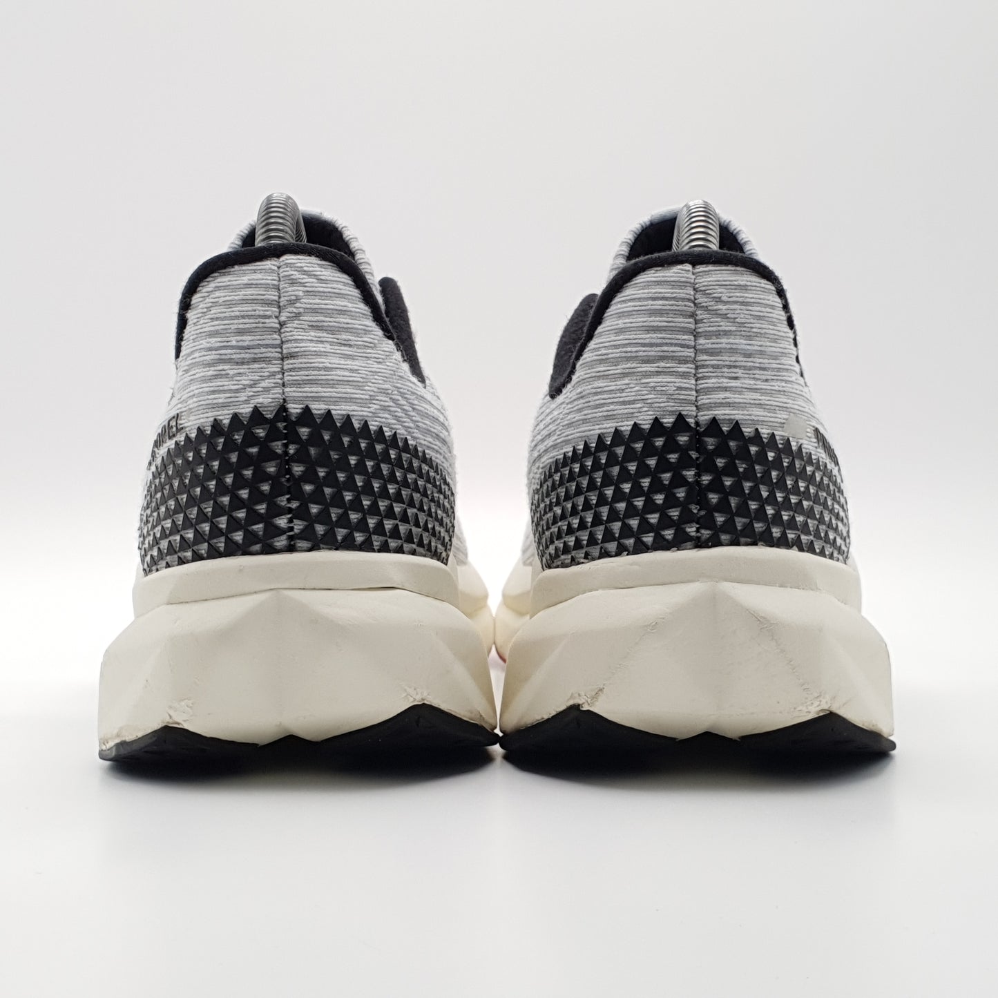 New Balance FuelCell Propel v5