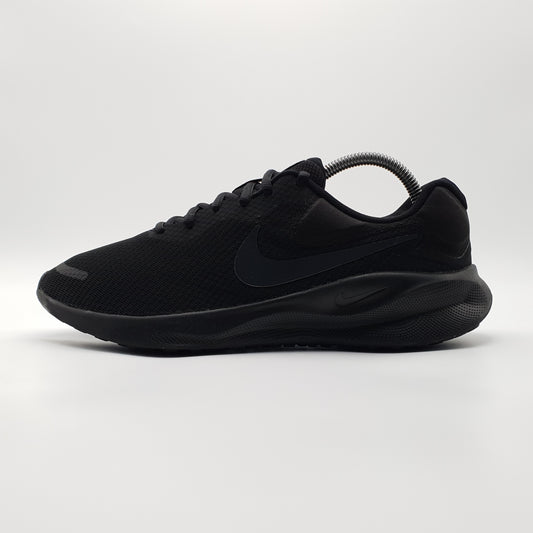 Nike Revolution 7