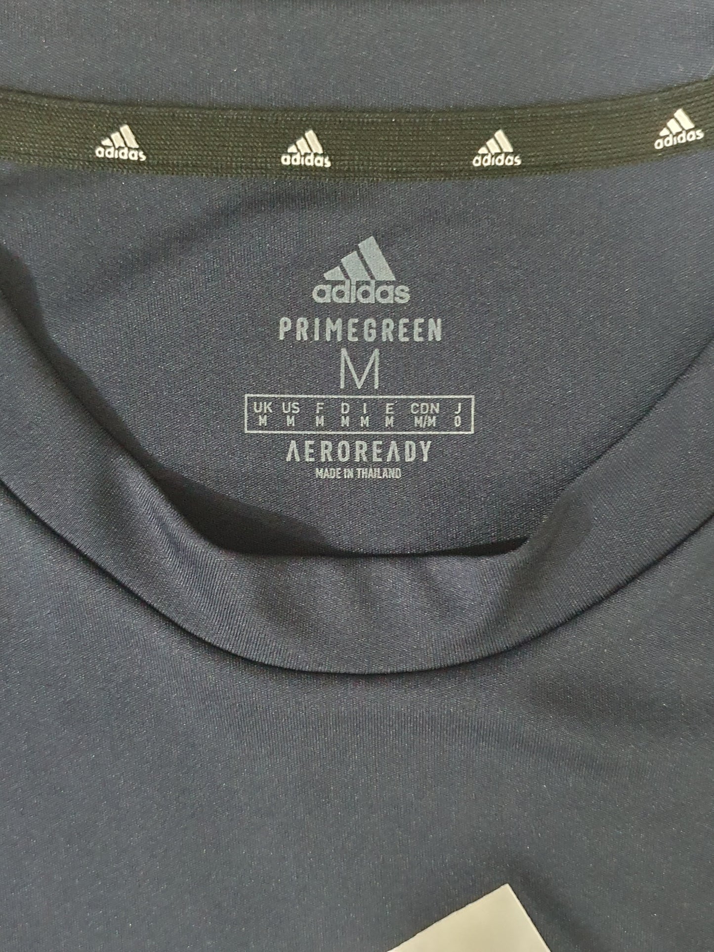 adidas AEROREADY Sereno