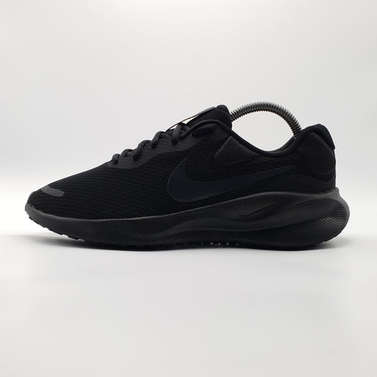 Nike Revolution 7