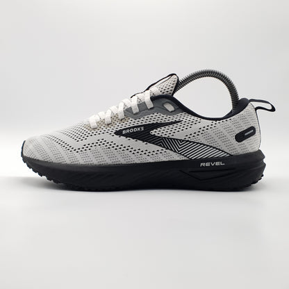 Brooks Revel 6