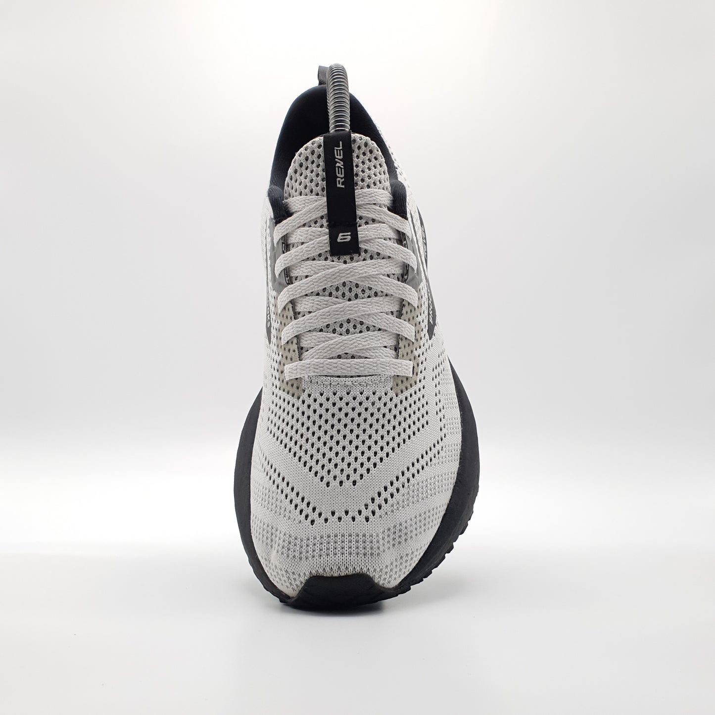 Brooks Revel 6
