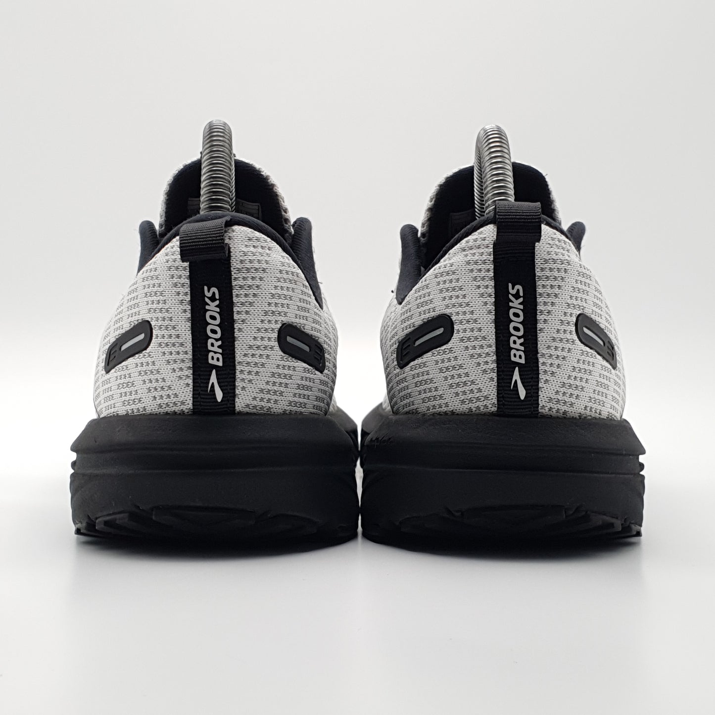Brooks Revel 6