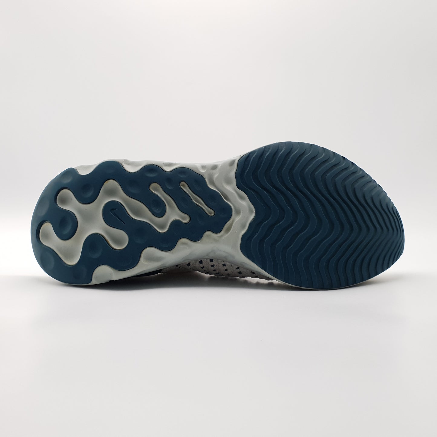 Nike React Phantom Run Flyknit 2