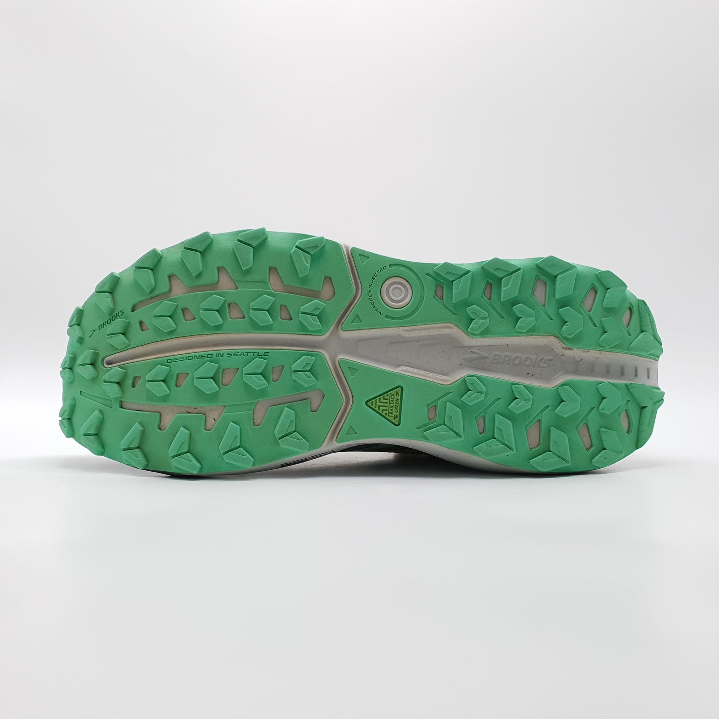 Brooks Caldera 7