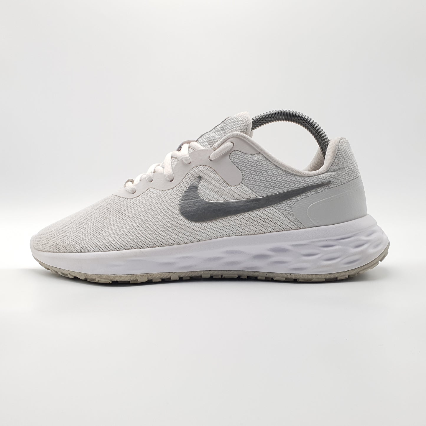 Nike Revolution 6
