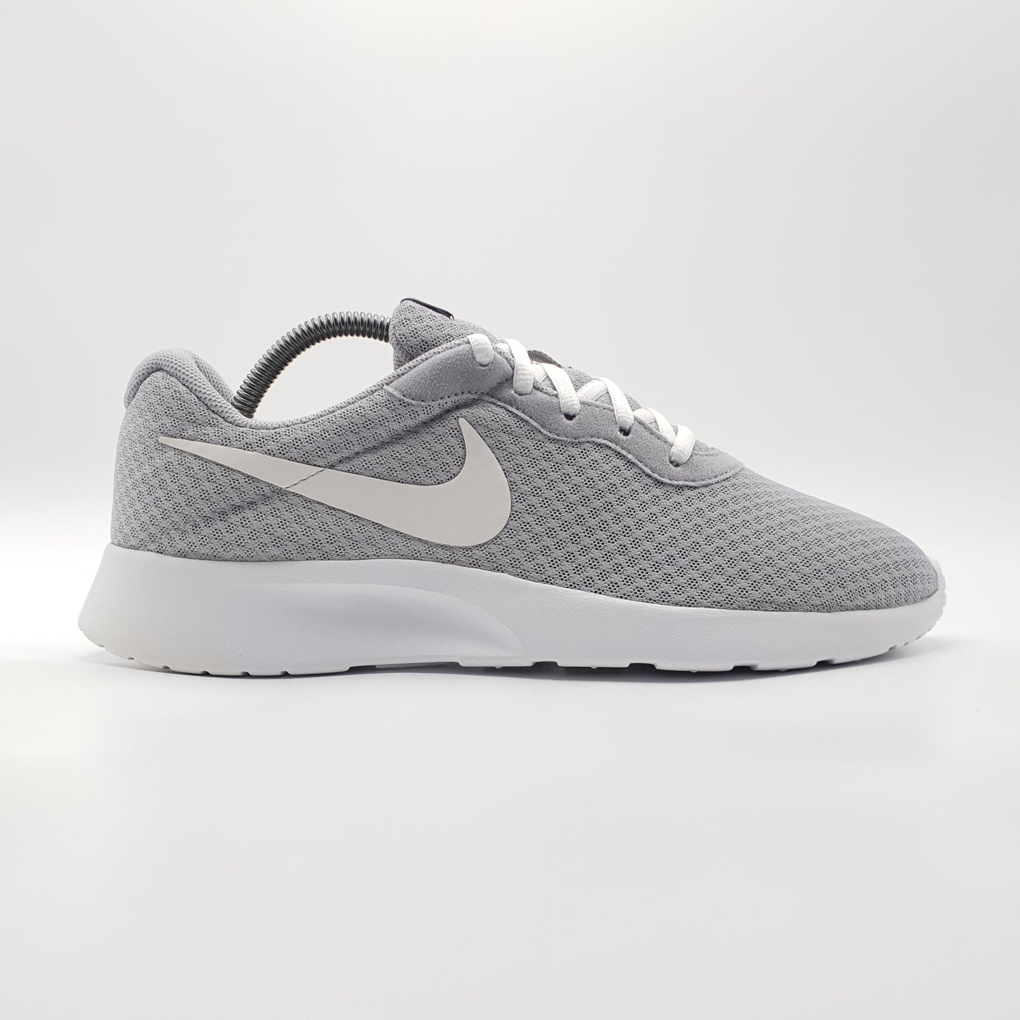 Nike Tanjun