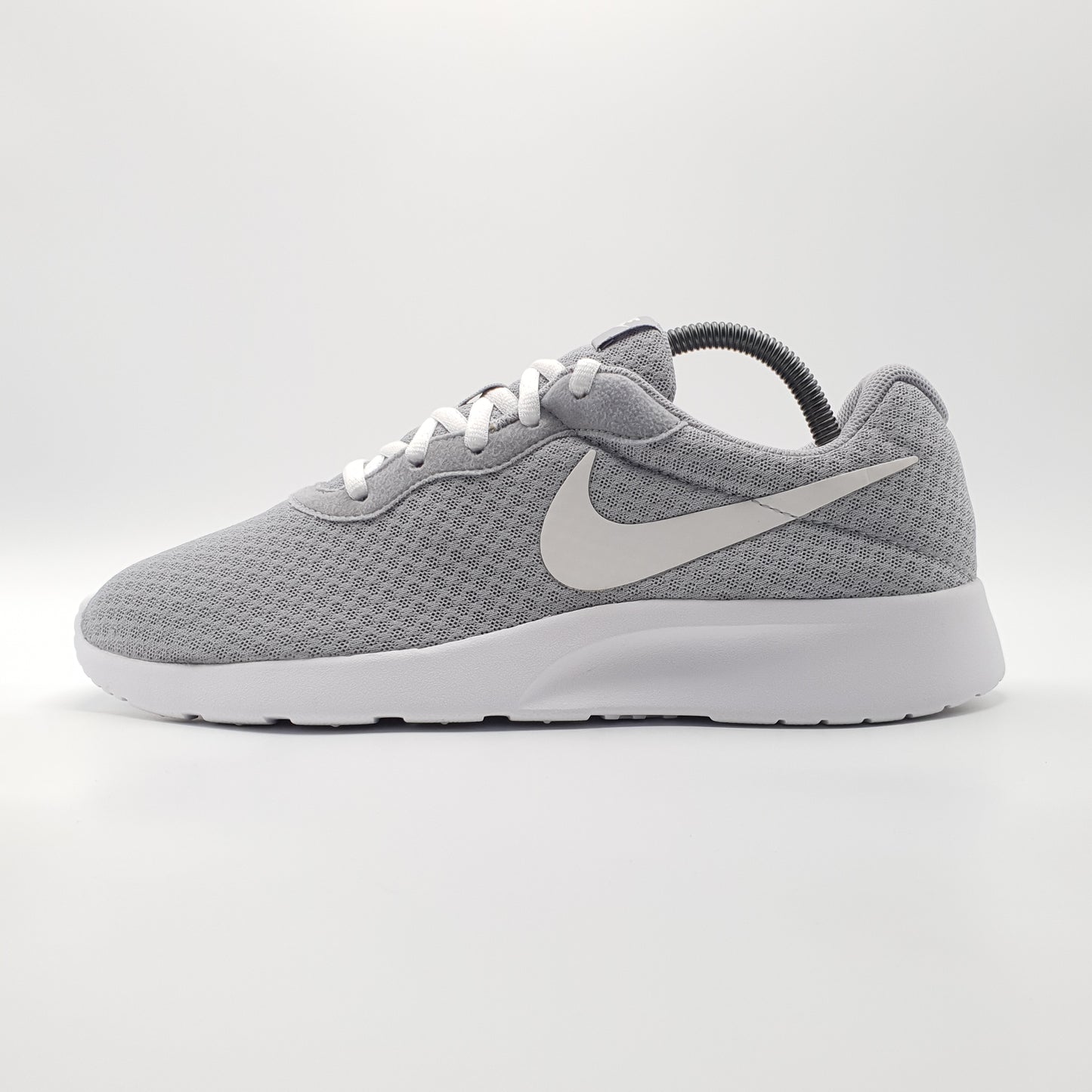 Nike Tanjun