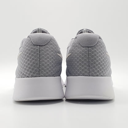 Nike Tanjun