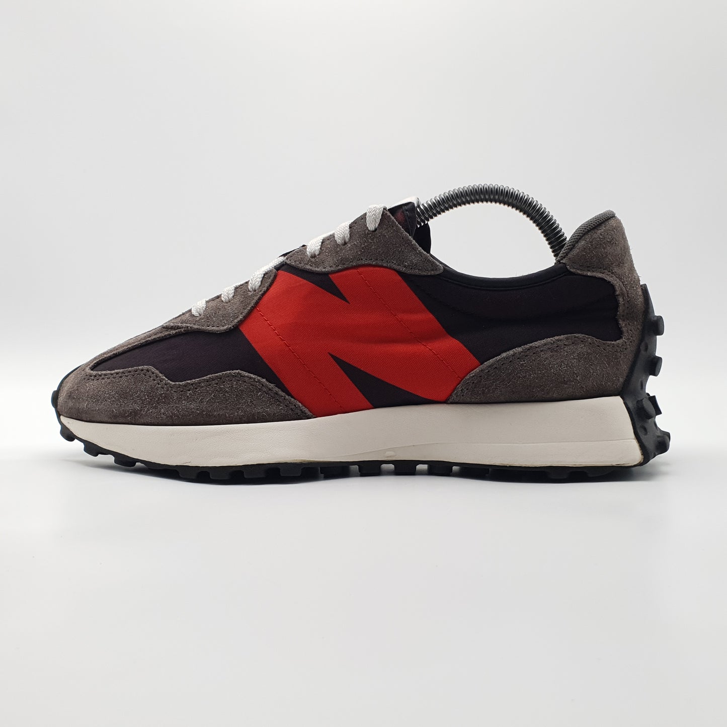 New Balance 327