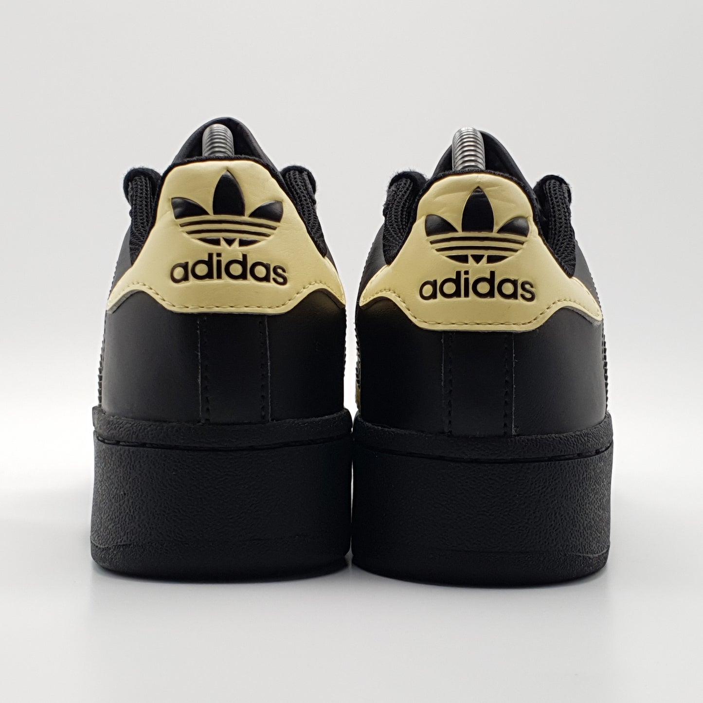 adidas Superstar XLG
